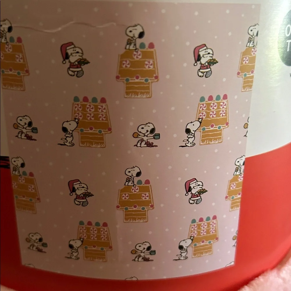 Peanuts Snoopy Pink Fleece Blanket
